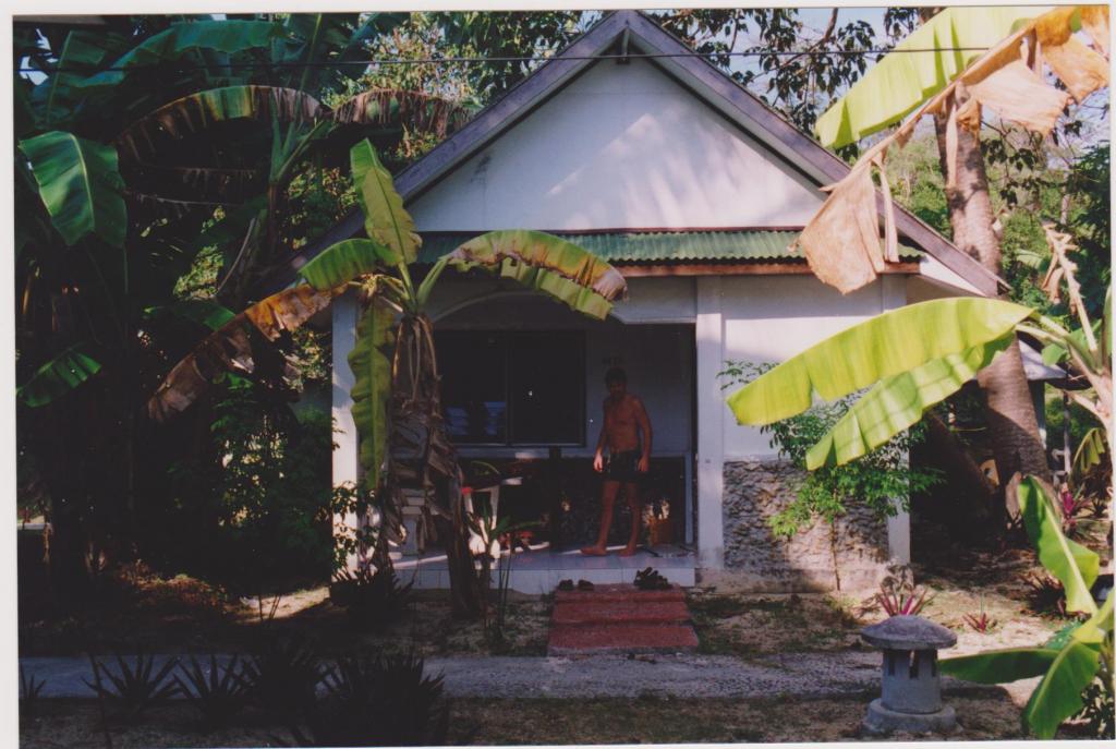 004.jpg