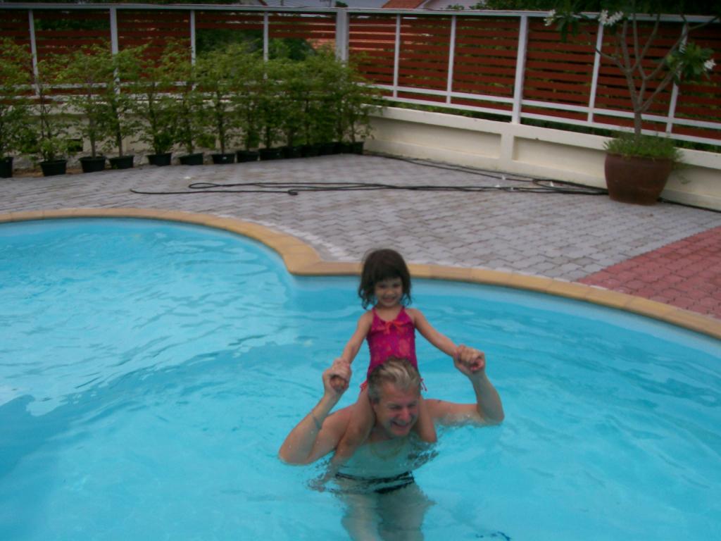 100_3508.jpg
