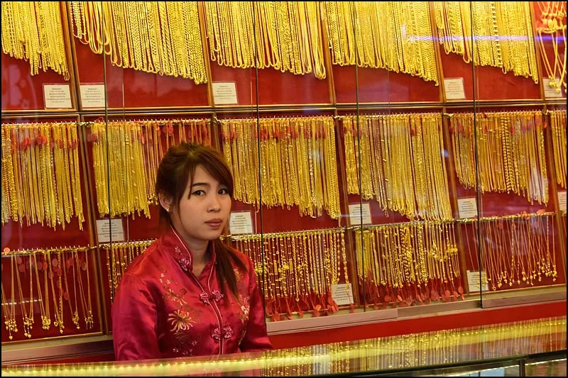 15-0467 Biträde i guldbutik CHM.webp