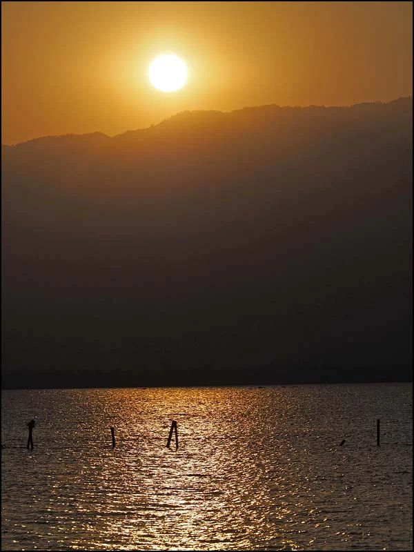 17-1909 Kvällning, Kwan Phayao PYO.webp