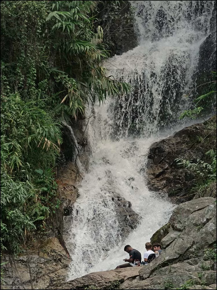 22-1390 Huay Khaew waterfall CHM.jpg