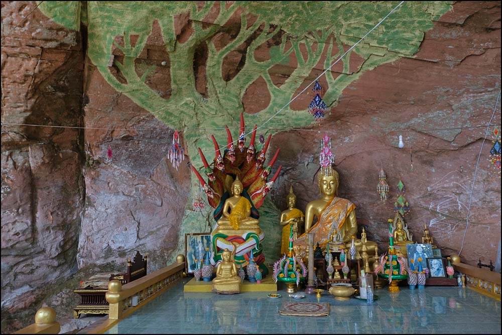 24-0264 Wat Tham Khom BUK.jpg