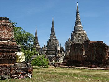 350px-Thailand_Ayutthaya_Wat_Phra_Si_Sanphet.jpg