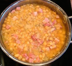 ärtsoppa (2).jpg