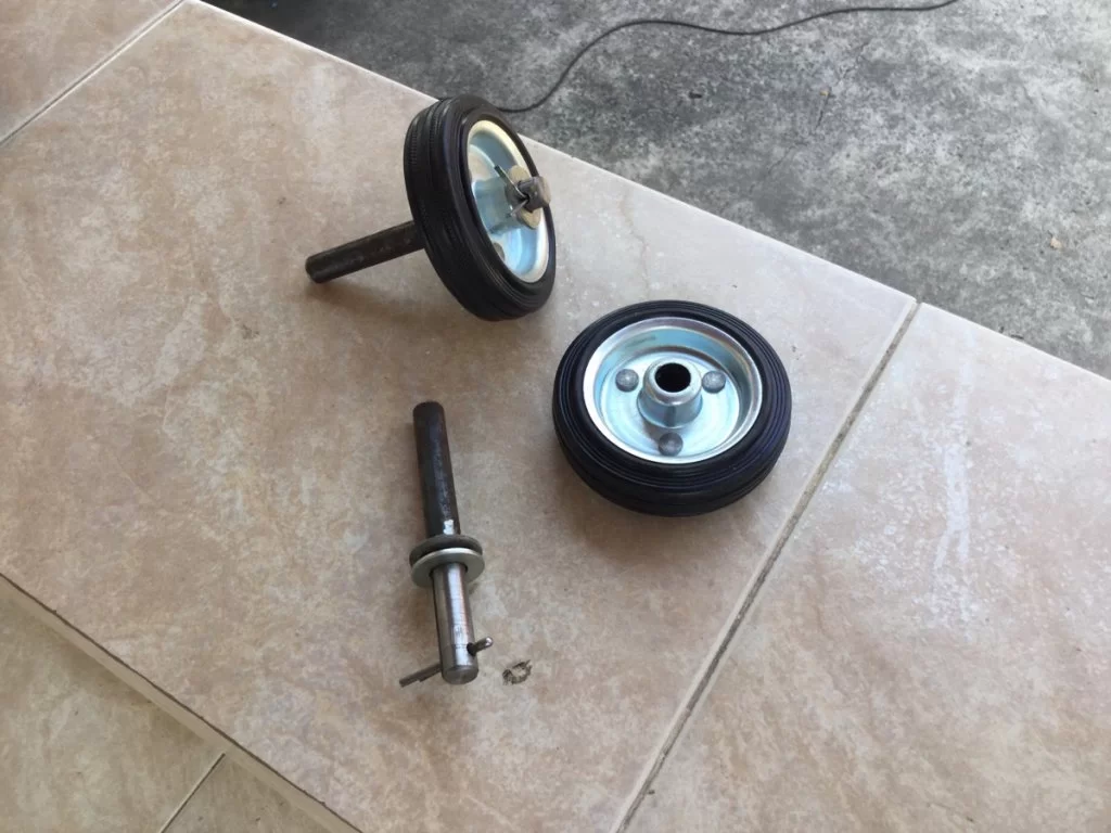 Axeltappar till stödhjul.webp