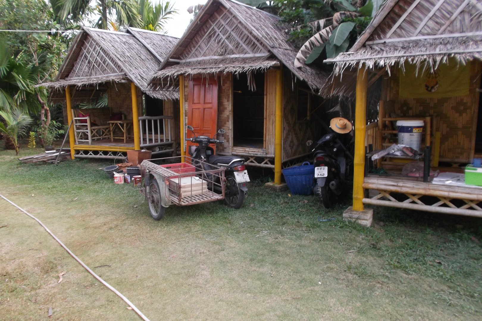 Bamboo bungalow (4).JPG