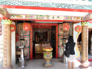 bang-saen-shrine4.jpg