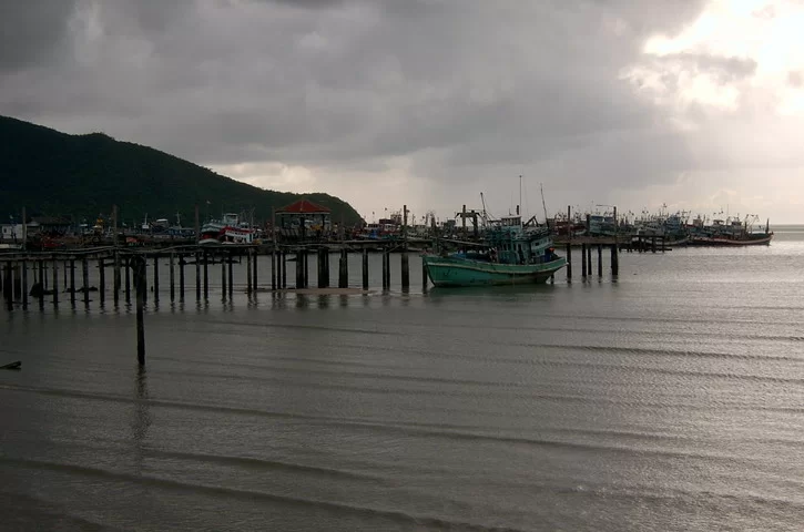 Bang_Saray_Beach_09.webp