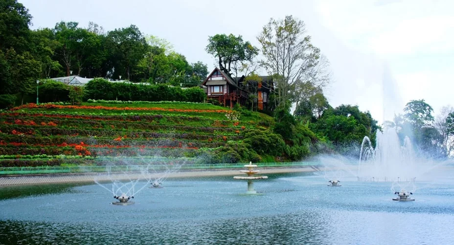 bhubing-palace-and-royal-gardens-min.jpg