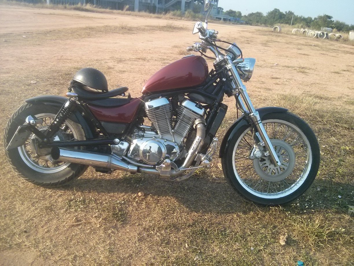 Bobber 800 cc.jpg
