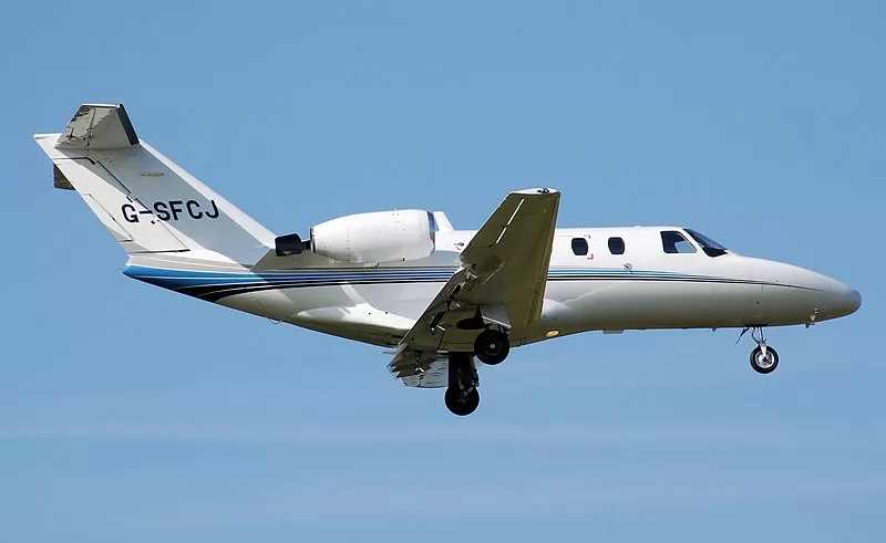 Cessna_525_citationjet_g-sfcj_arp.webp