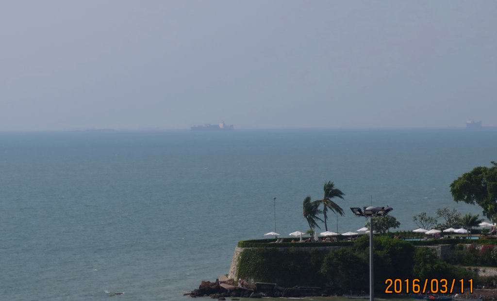 Containerboat.jpg