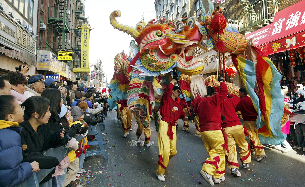 Dragon_in_Chinatown_NYC_Lunar_New_Year.jpg Dragon_in_Chinatown_NYC_Lunar_New_Year.jpg