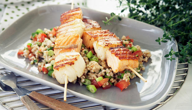 Grillspyd-med-laks-og-kamskjell_large.jpg