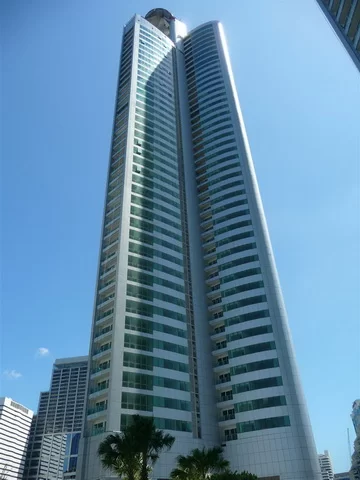 hus2.webp