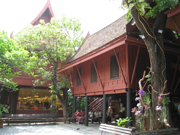 jim-thompsons-hus-bangkok-thailand-1096643.webp