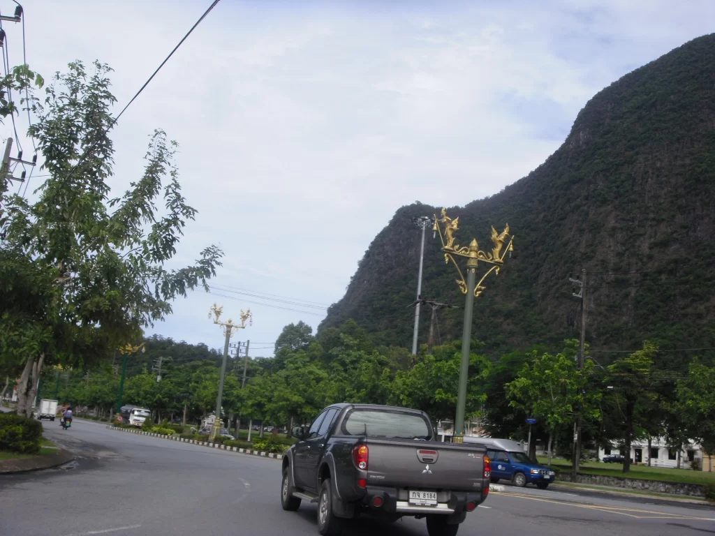 l 022.webp