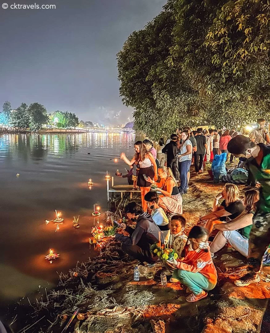Loy-Krathong-Chiang-Mai-10.jpg