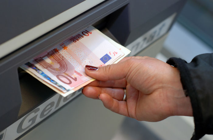 minibank_euro_istock700.jpg