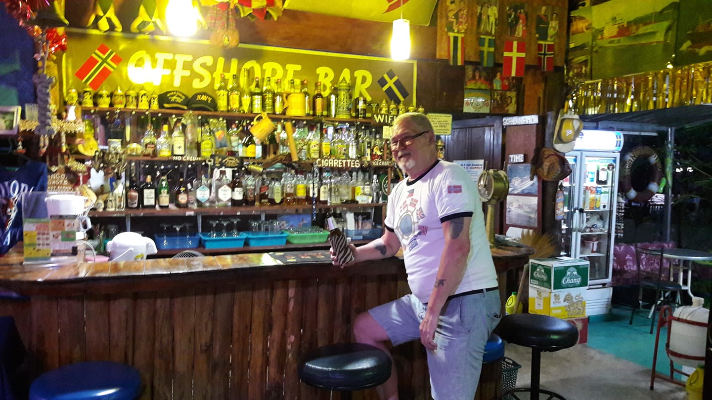 offshore bar.jpg
