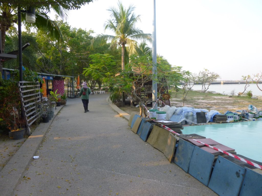 P1050008.jpg