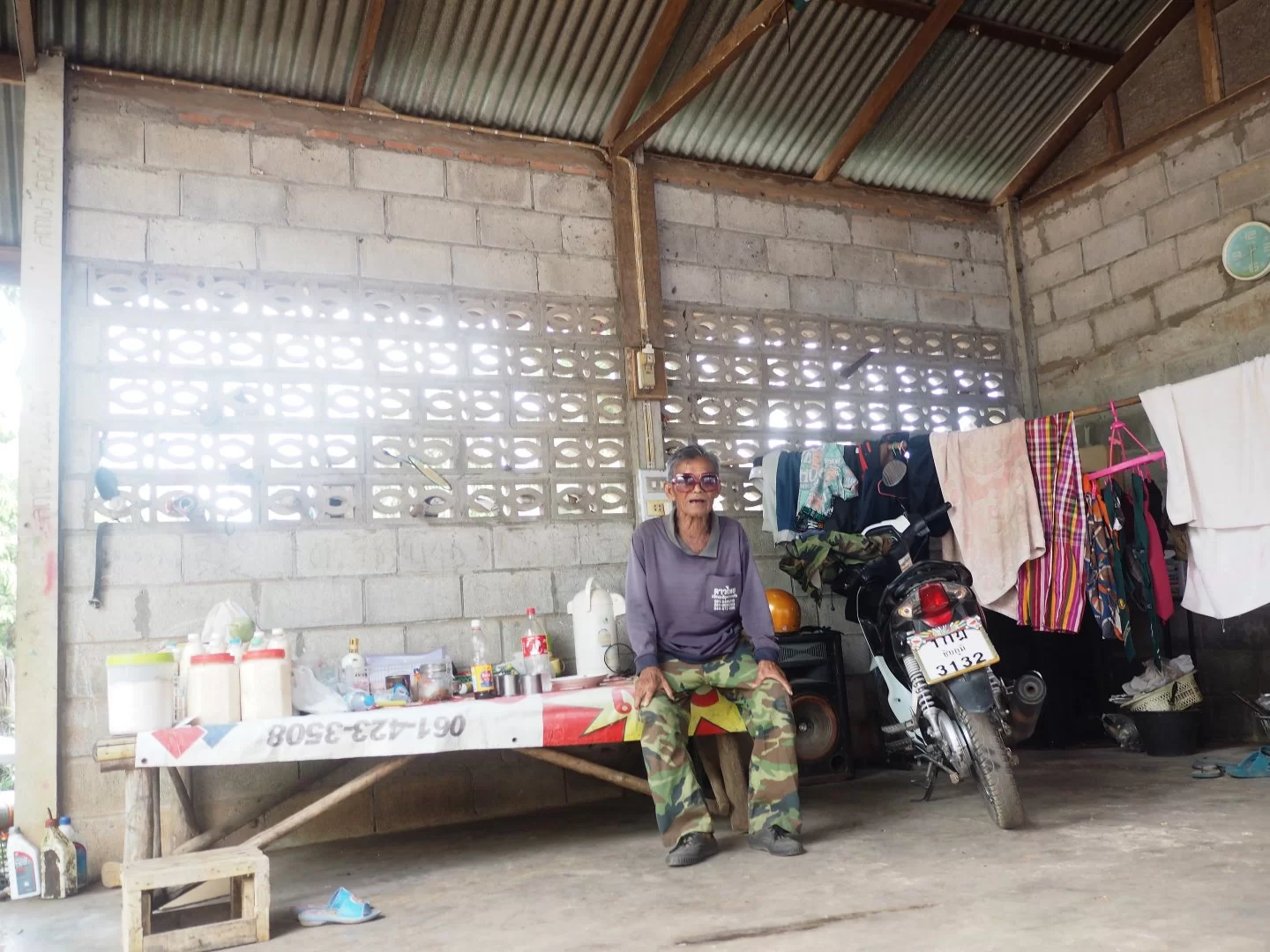 PA140206.webp