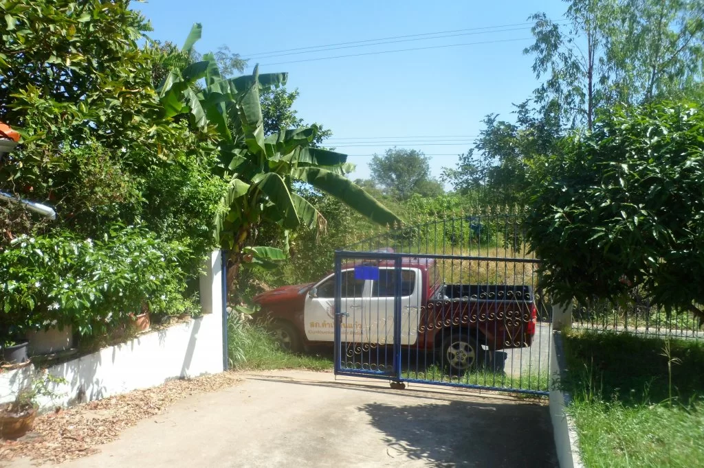 Passport control 013.webp