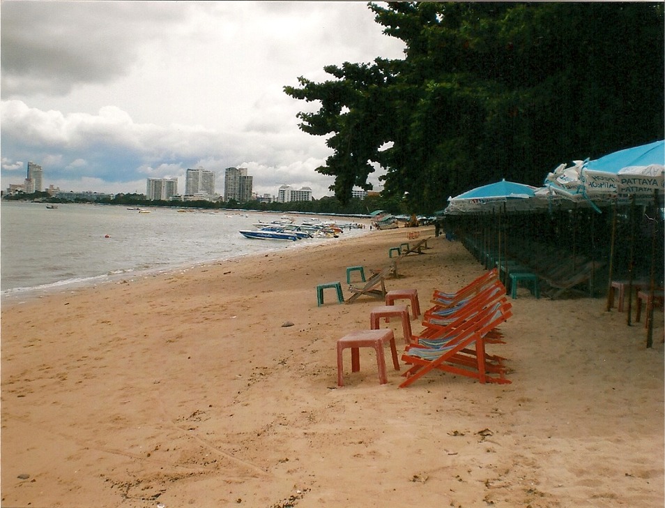 pattay%20beach.jpg