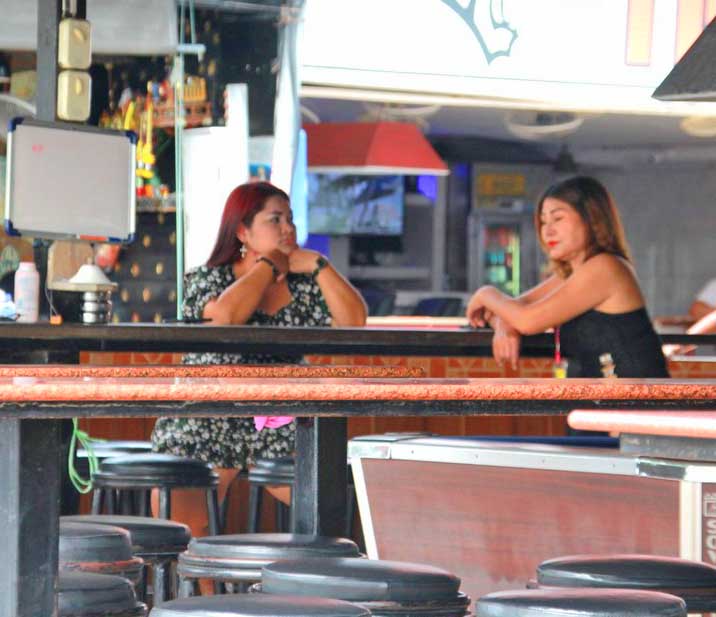 pattaya bar 22.jpg