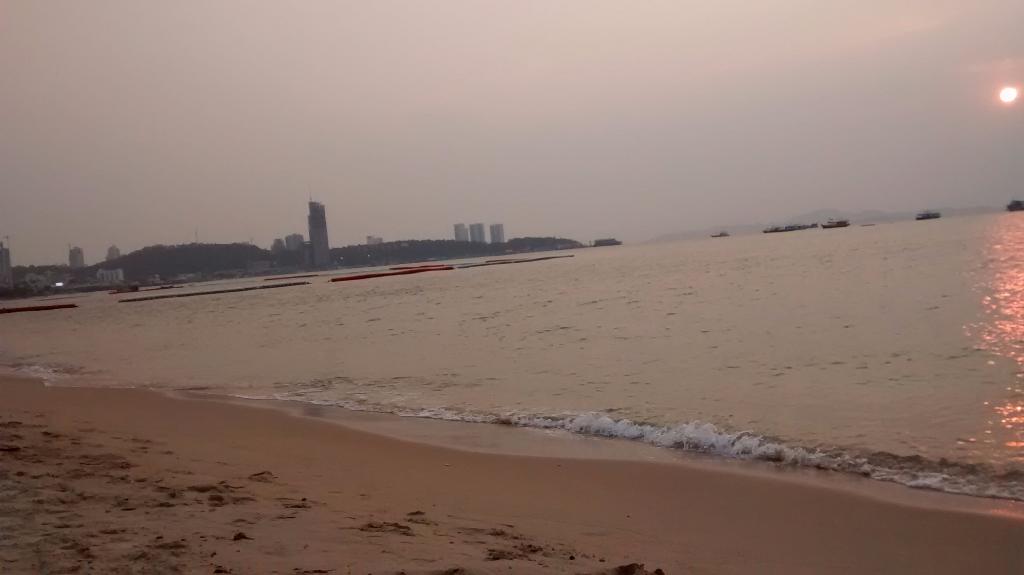 pattaya-beach-8.jpg