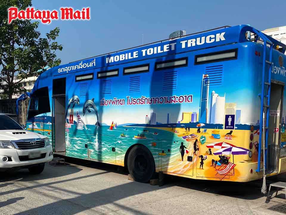 Pattaya-News-001-Barry-Pattaya-Jomtien-Immigration-comfort-facility-copy.jpg