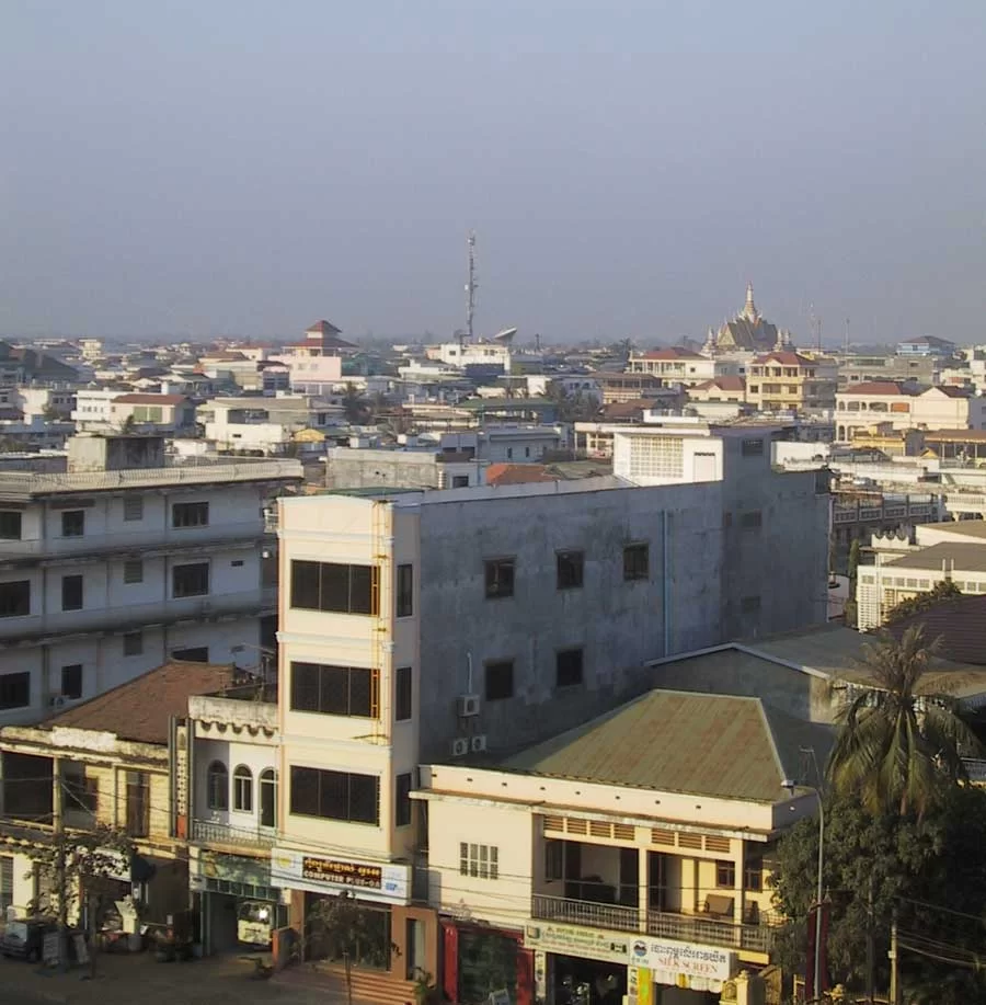 PicturesofPhnomPenhBuilding2.webp