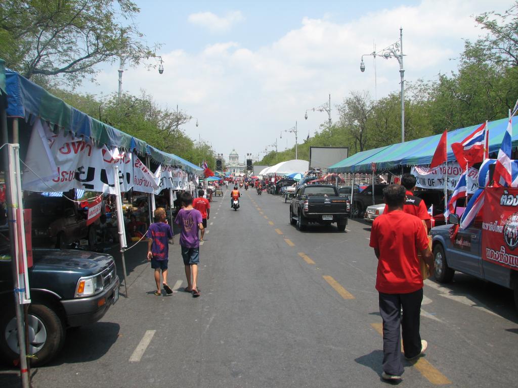 Redshirt 025.jpg