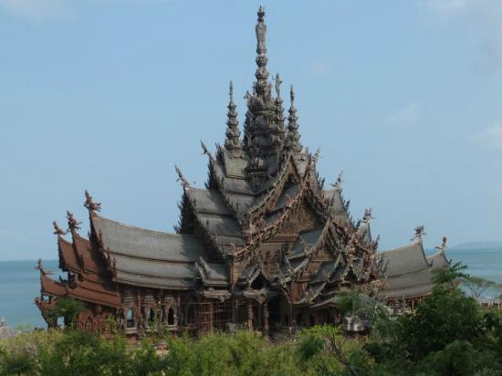 sanctuary-of-truth-prasat-1.jpg