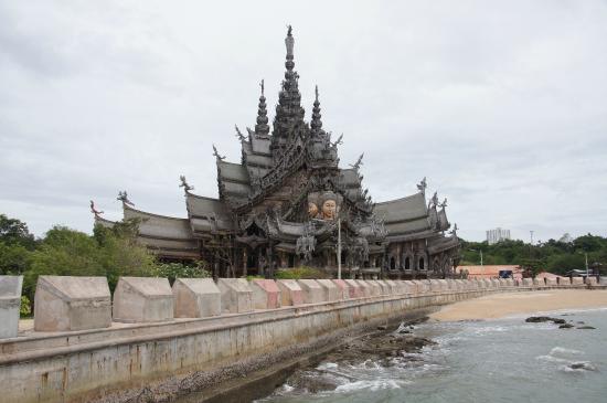 sanctuary-of-truth-prasat-2.jpg