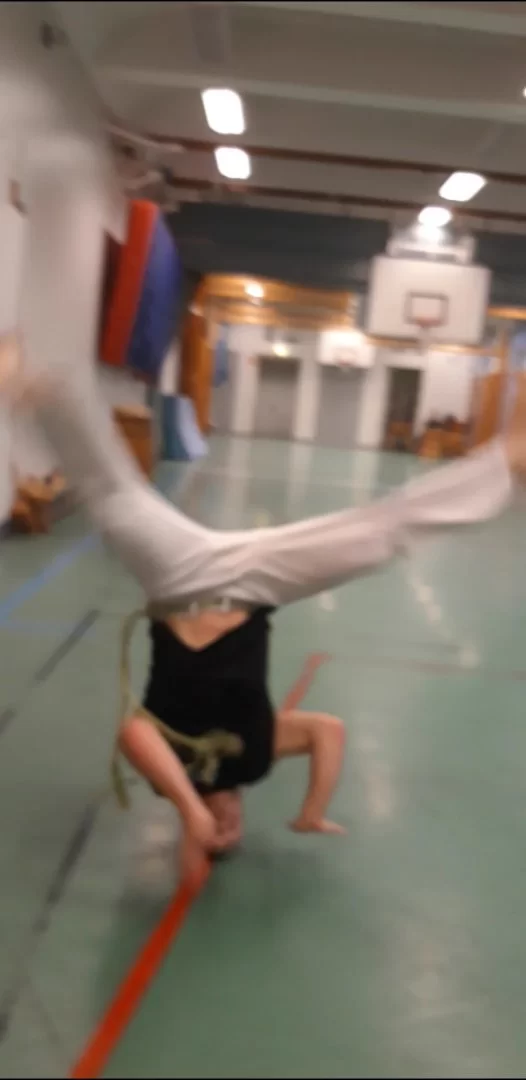 Screenshot_20200922-194850_Video Player.jpg