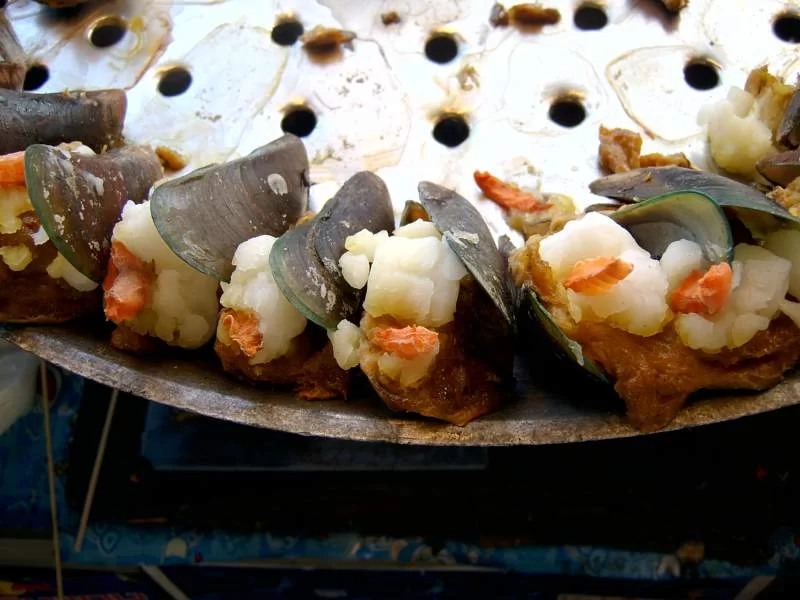 sea_food_bang_saen_market_1.webp