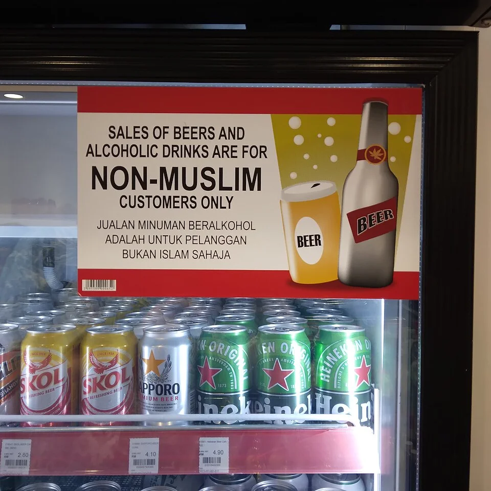 Sign_on_a_refrigerator_in_Malaysia_notifying_that_sales_of_beer_are_for_non-Muslim_customers_...webp