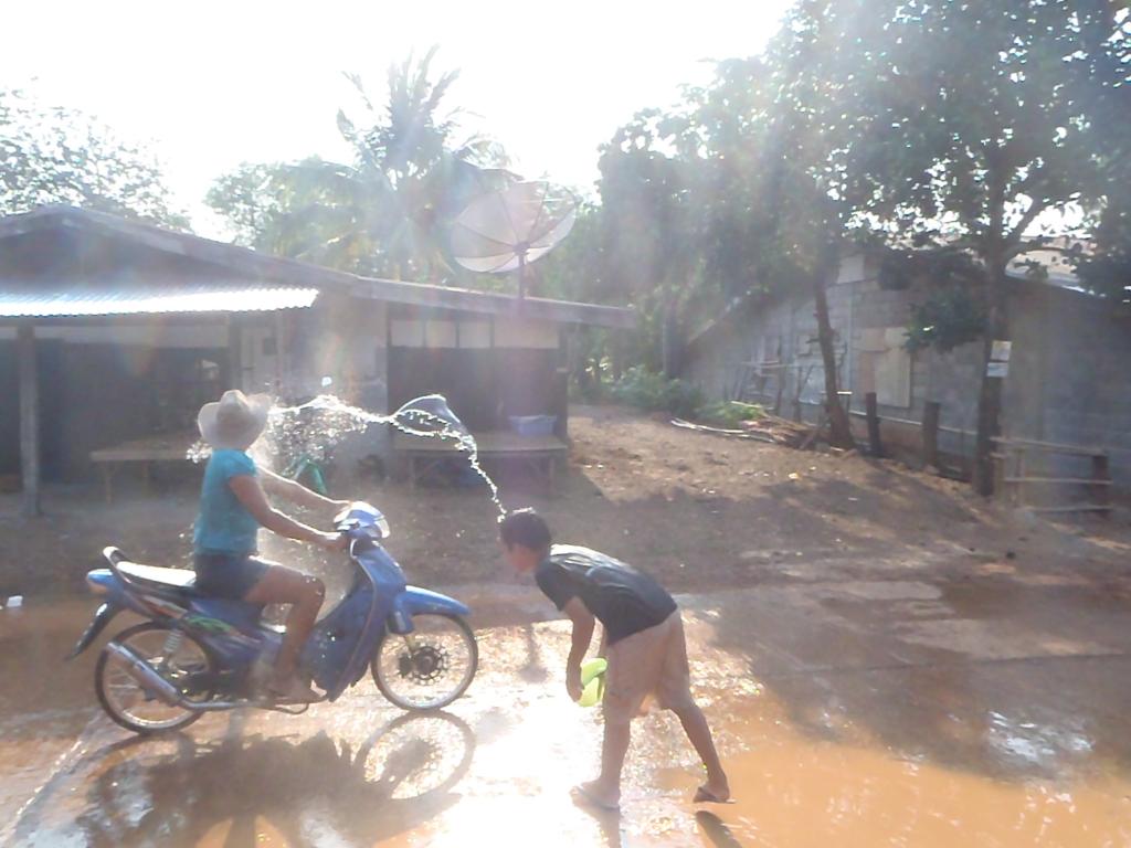 Songkran4.jpg