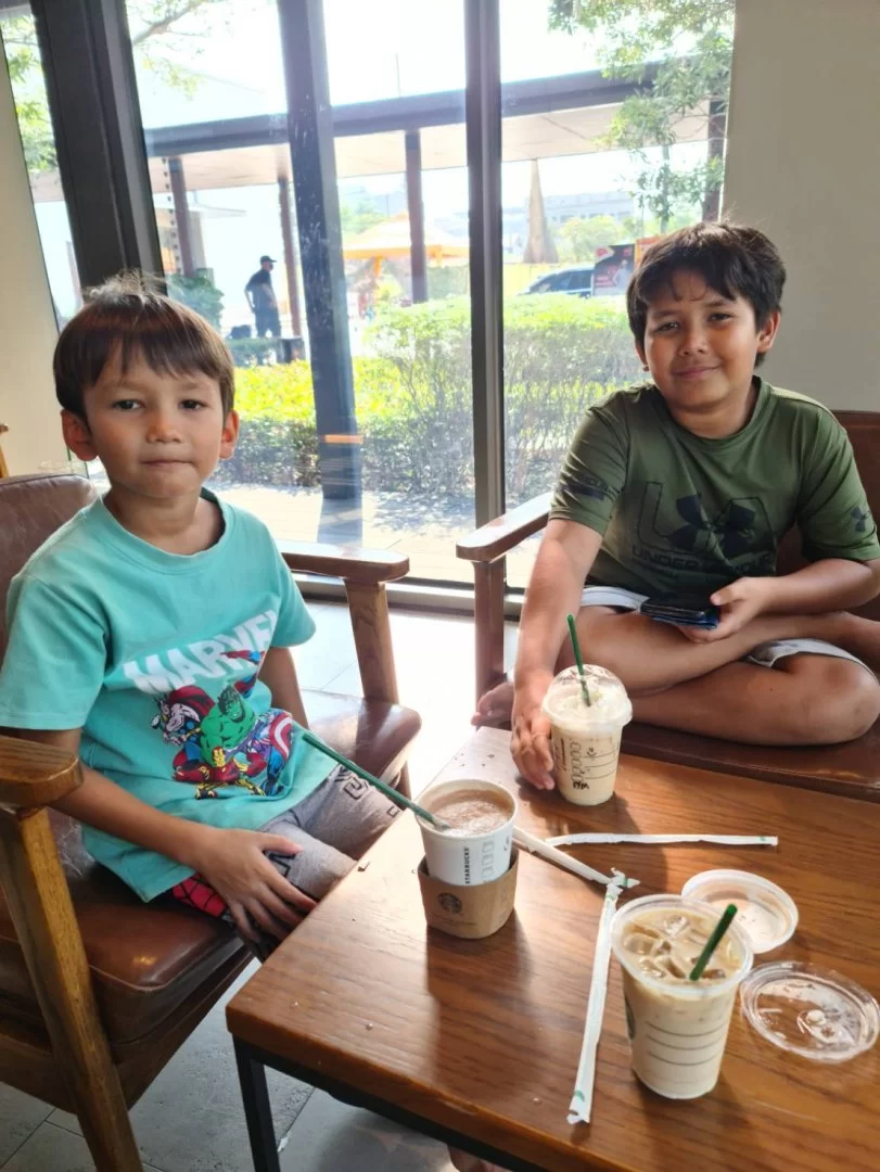Starbucks 1.webp