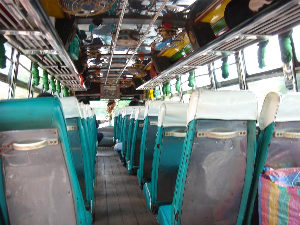 Thai buss.JPG