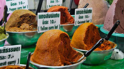 Thailand_-Curry-Paste-stall_grande.jpg