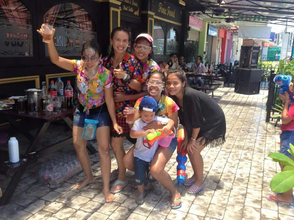 tmp_9924-image-3ead9ada4fd8fb03ca8916596cb02ae8e27f48b2e404eb1bdf4d87b0f3b166a7-V-305854403.webp