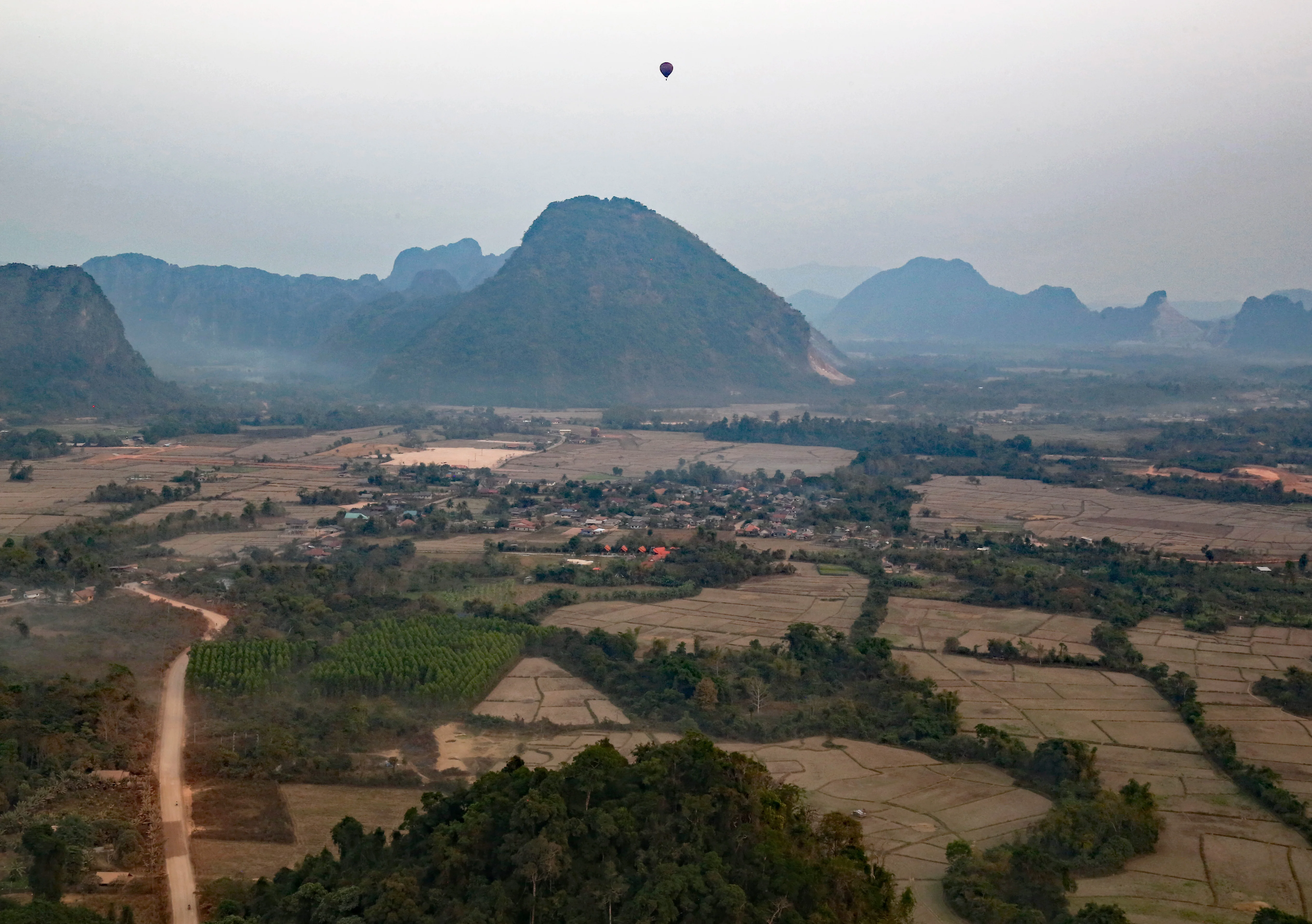 Z18C5885 copy 2 ahr.webp