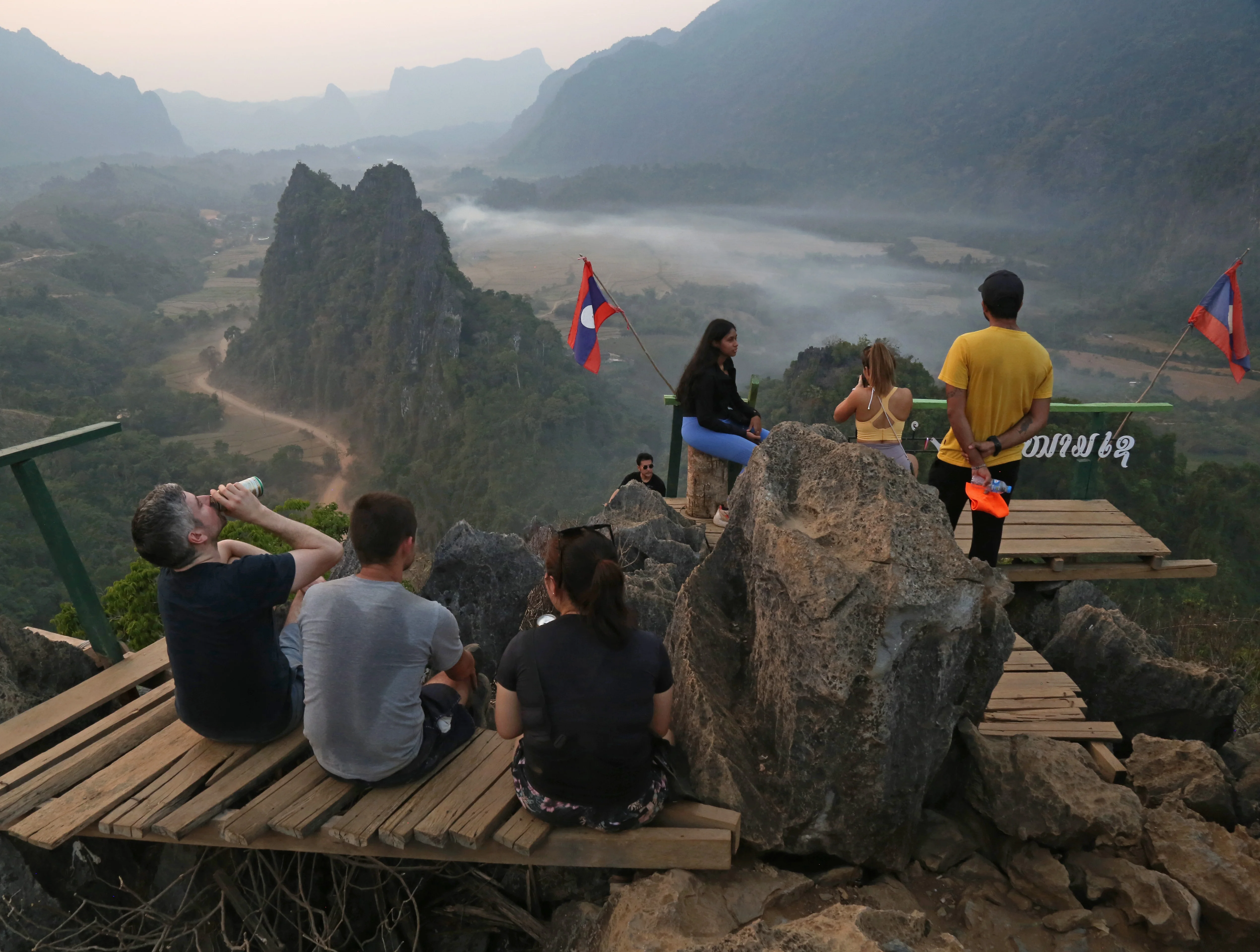 Z18C5888 copy 2.webp