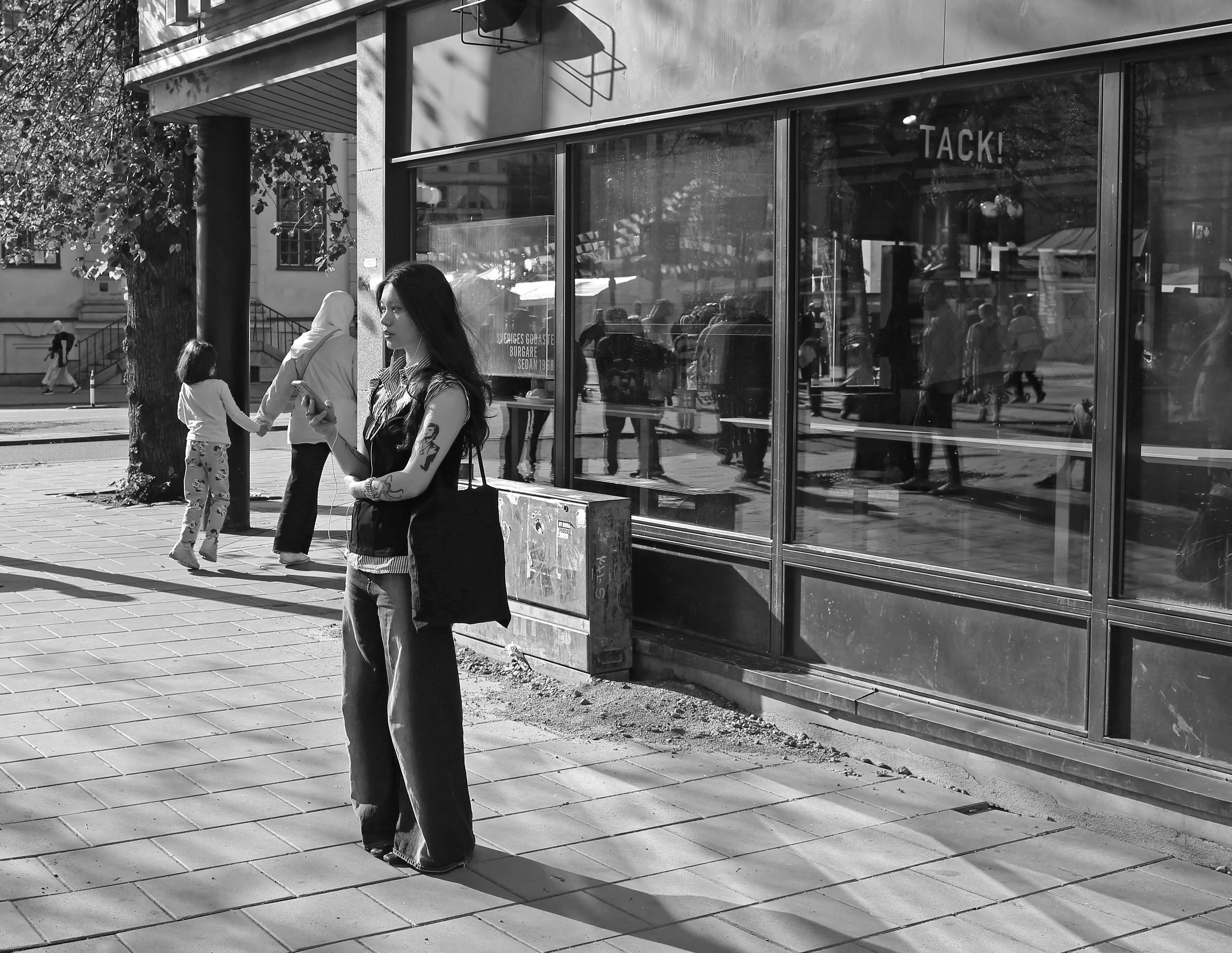 Z18C9533 copy 5 bw.webp